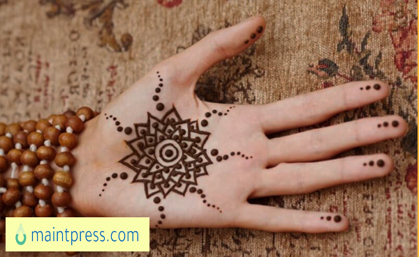 model henna simple